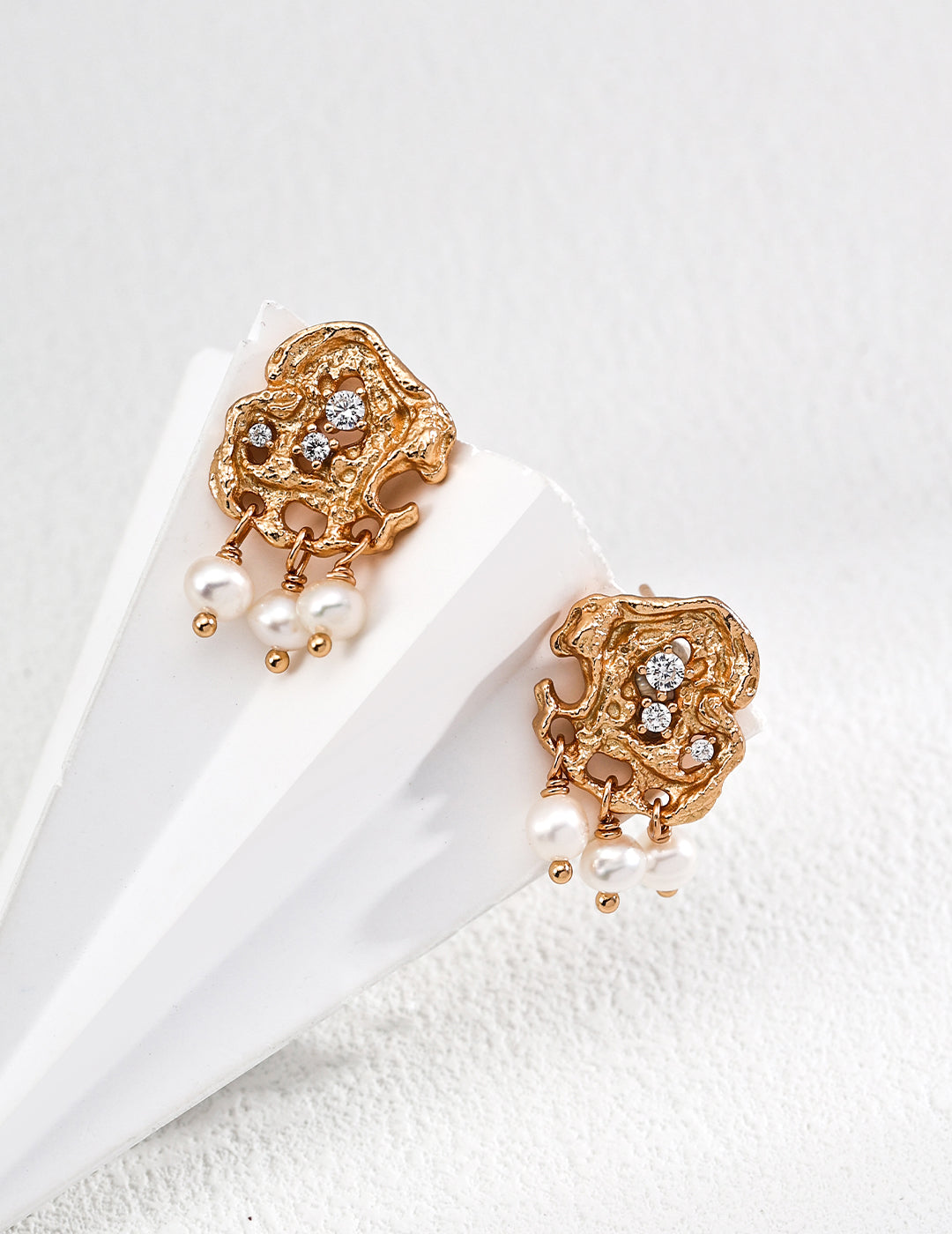 Vintage Natural Pearl Zirconia Earrings