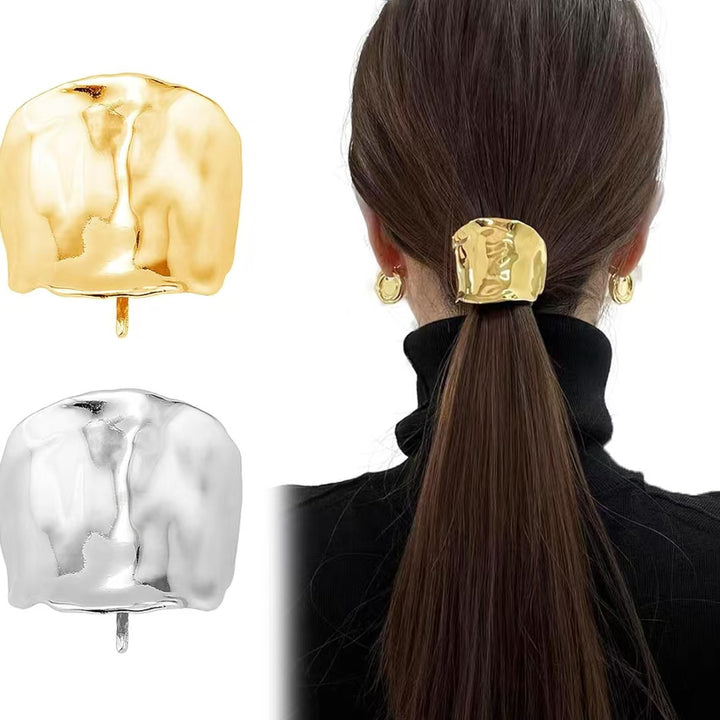 Metal Hair Clip with Horse Tail Design