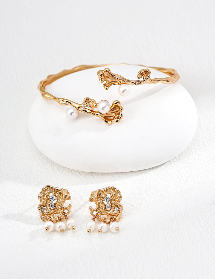 Vintage Natural Pearl Zirconia Earrings