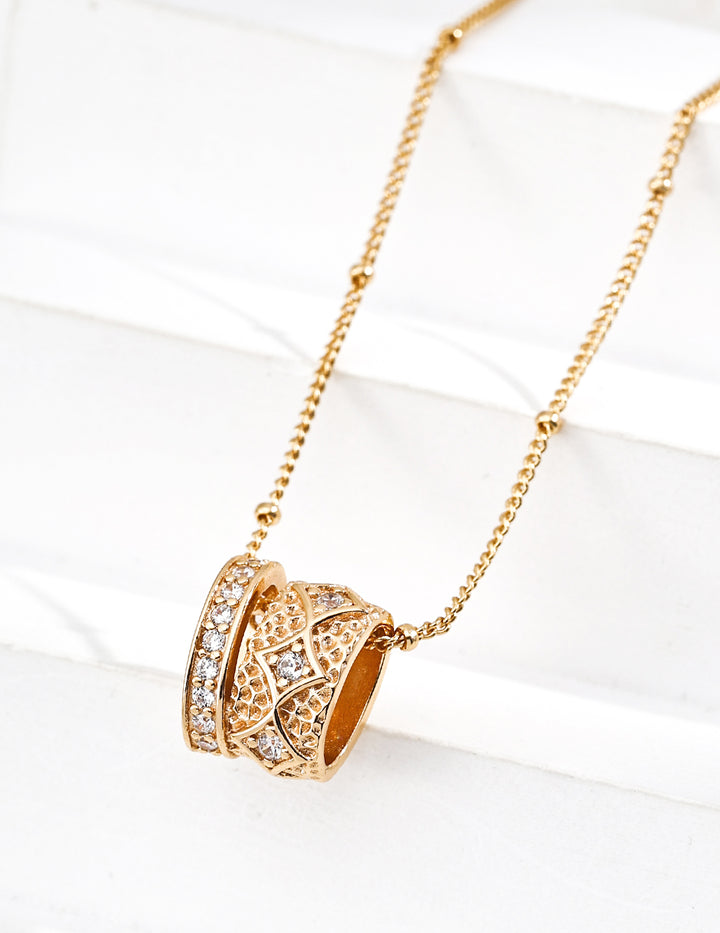 Vintage Star Zirconia Pendant Necklace