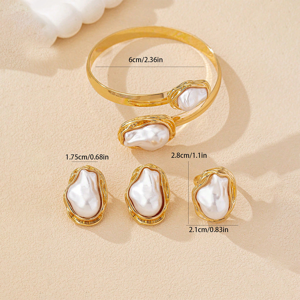 Baroque Pearl and Metal Pendant Necklace Set