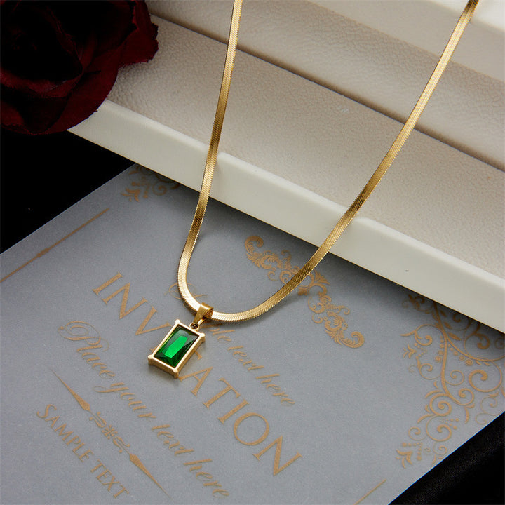 Light Luxury Emerald Zirconia Pendant Necklace