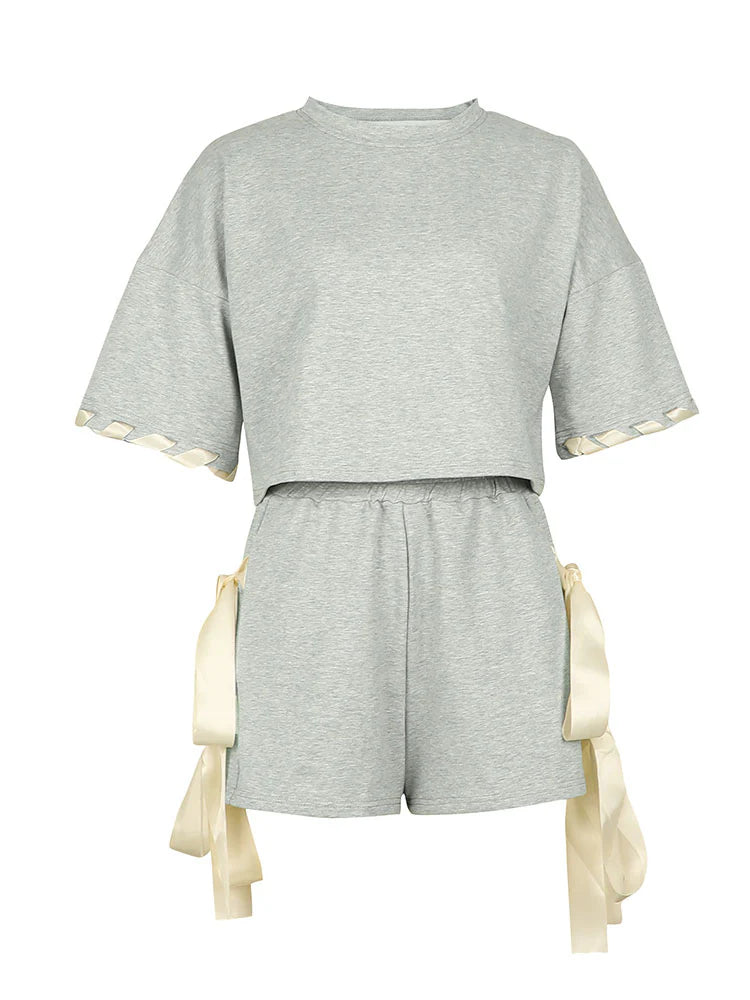 Contrast Crop Top & Bow Tie Shorts Set