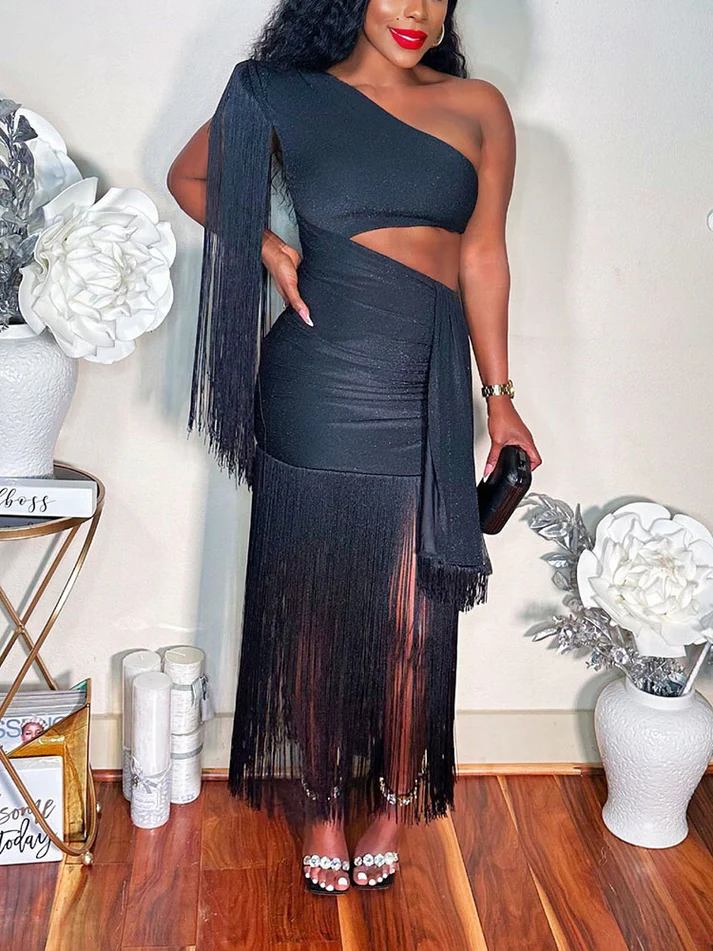 Glitter One-Shoulder Fringe Gown Dresses
