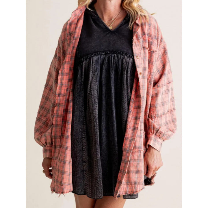 Relaxed-Fit Versatile Button-Down Plaid Shirt