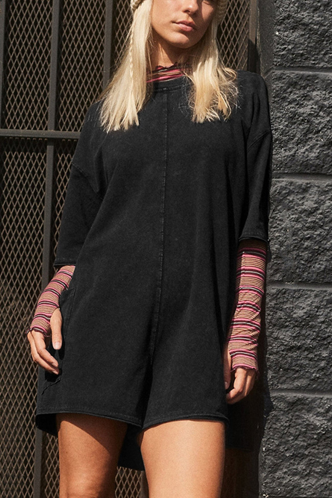 Short Sleeve Pocketed Backless Rompers Black · M