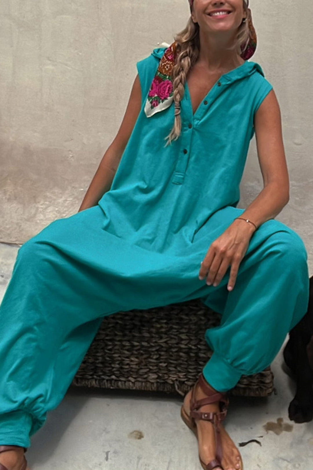 Single-breasted Sleeveless Hooded Jumpsuit Beige · L