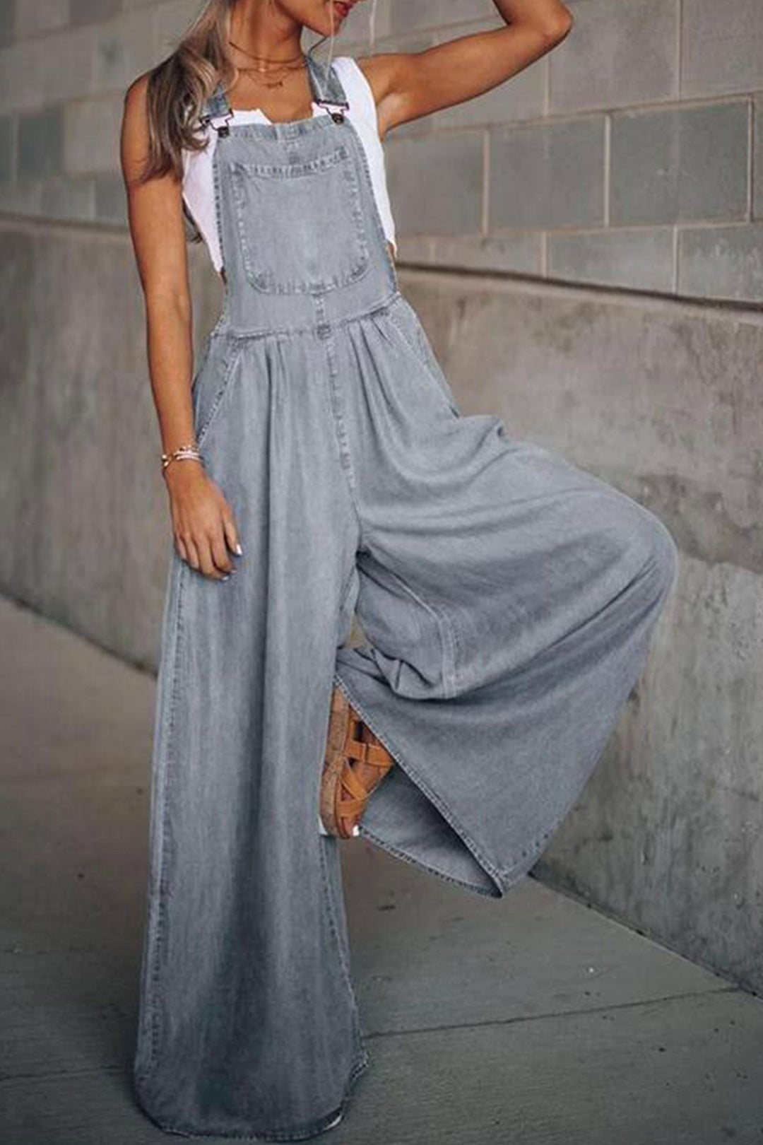 Sleeveless Pocket Front Loose Denim Jumpsuits Light Blue · L