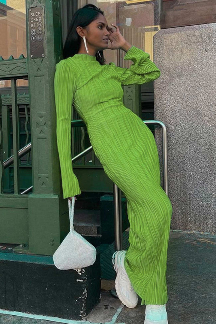 Solid Color Crew Neck Pleated Maxi Dress Green · S