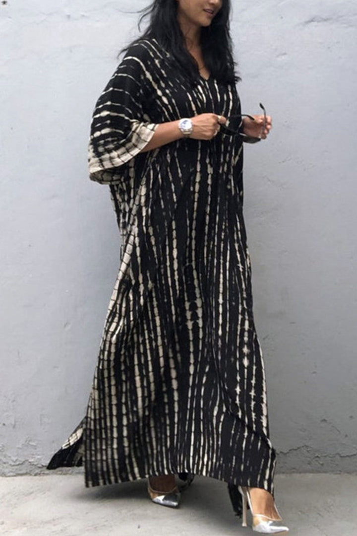 Tie Dye Slit Beach Cover-up Maxi Dress Black White · One Size