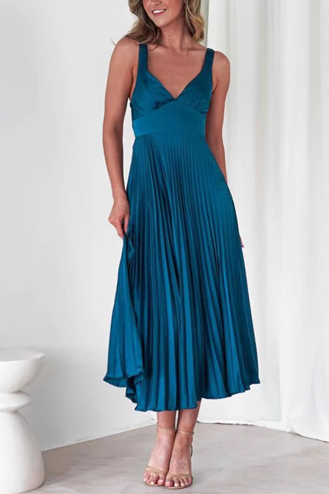V Neck Backless Pleated Midi Dress Light Purple · S