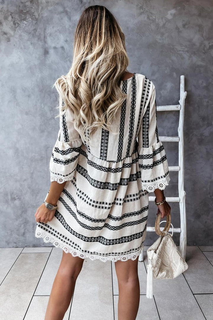 V Neck Lace Patchwork Striped Dress Black · L