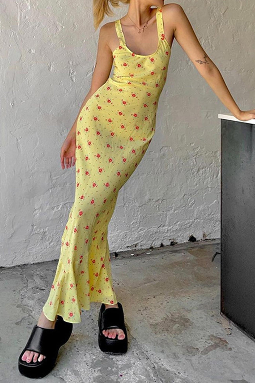 Yellow Scoop Neck Floral Tank Dress Yellow · S