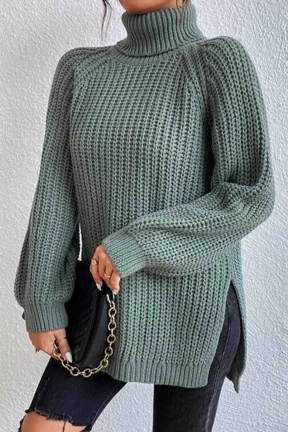 Raglan Sleeve Turtleneck Slit Mid-Length Sweater Light Green · M