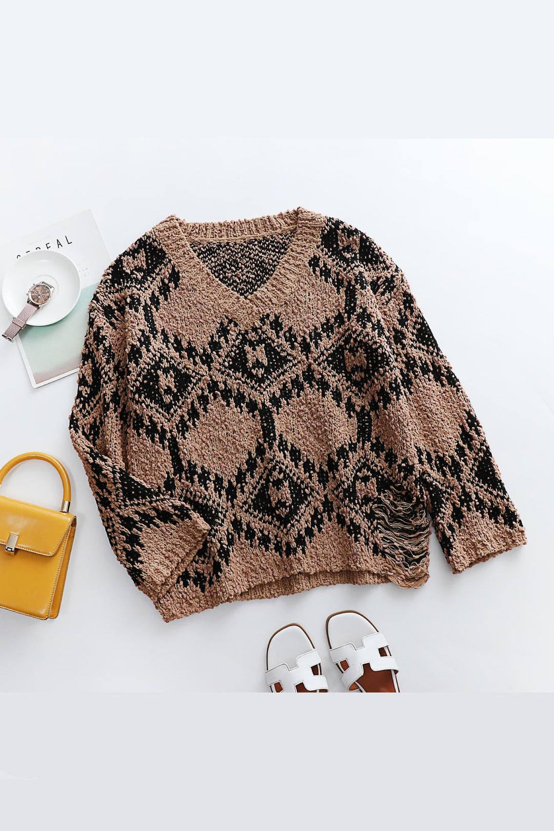 V-neckline Intarsia Knitted Top Khaki · L